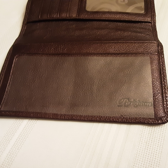 EUC Brighton Wallet - Picture 4 of 11